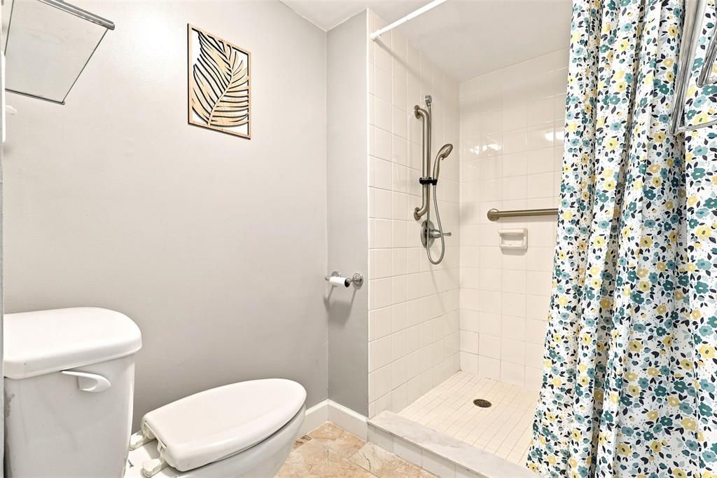 En Venta: $149,000 (2 camas, 2 baños, 1120 Pies cuadrados)