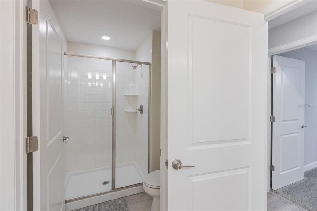 En Venta: $469,000 (4 camas, 3 baños, 1914 Pies cuadrados)