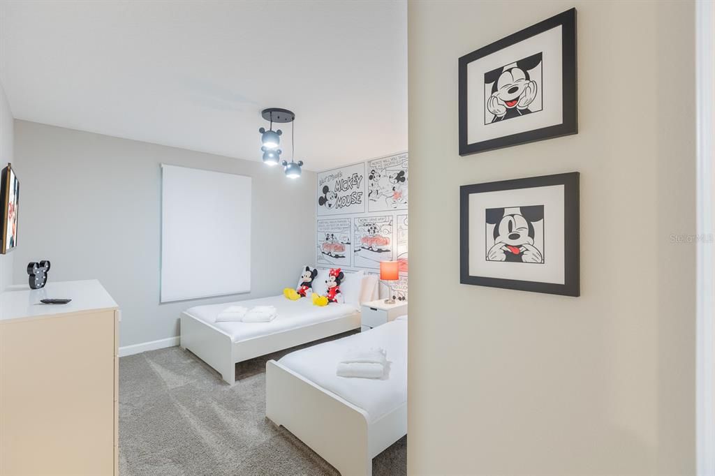 En Venta: $469,000 (4 camas, 3 baños, 1914 Pies cuadrados)