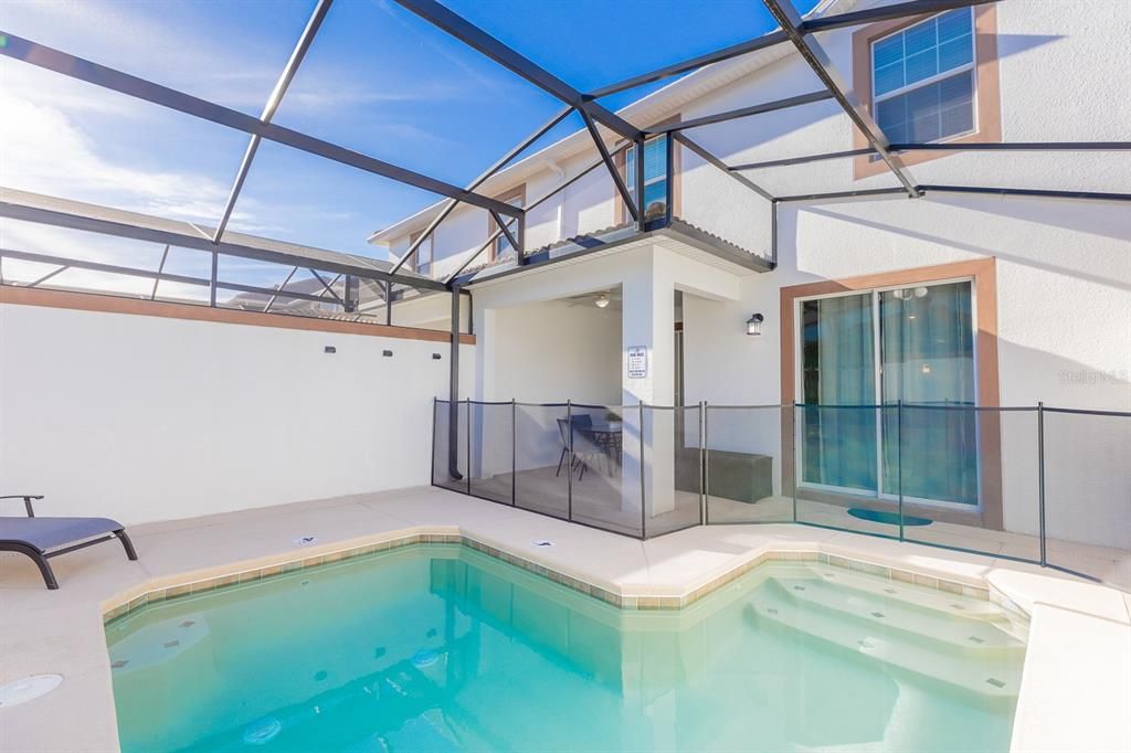 En Venta: $469,000 (4 camas, 3 baños, 1914 Pies cuadrados)