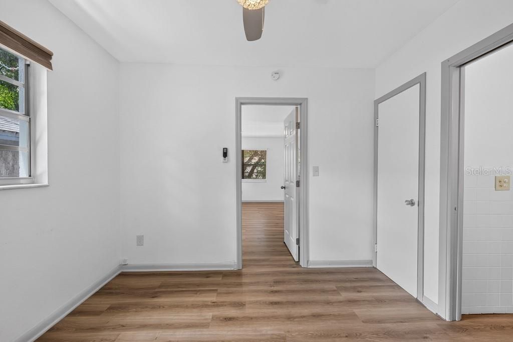 En Venta: $525,000 (5 camas, 3 baños, 2305 Pies cuadrados)