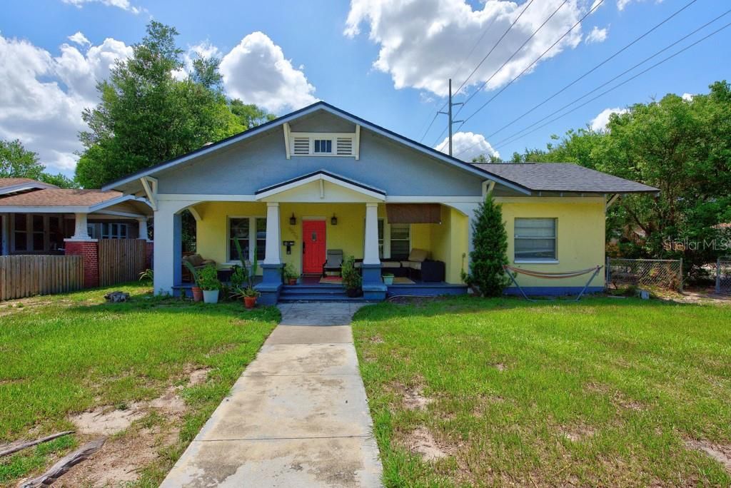 En Venta: $525,000 (5 camas, 3 baños, 2305 Pies cuadrados)