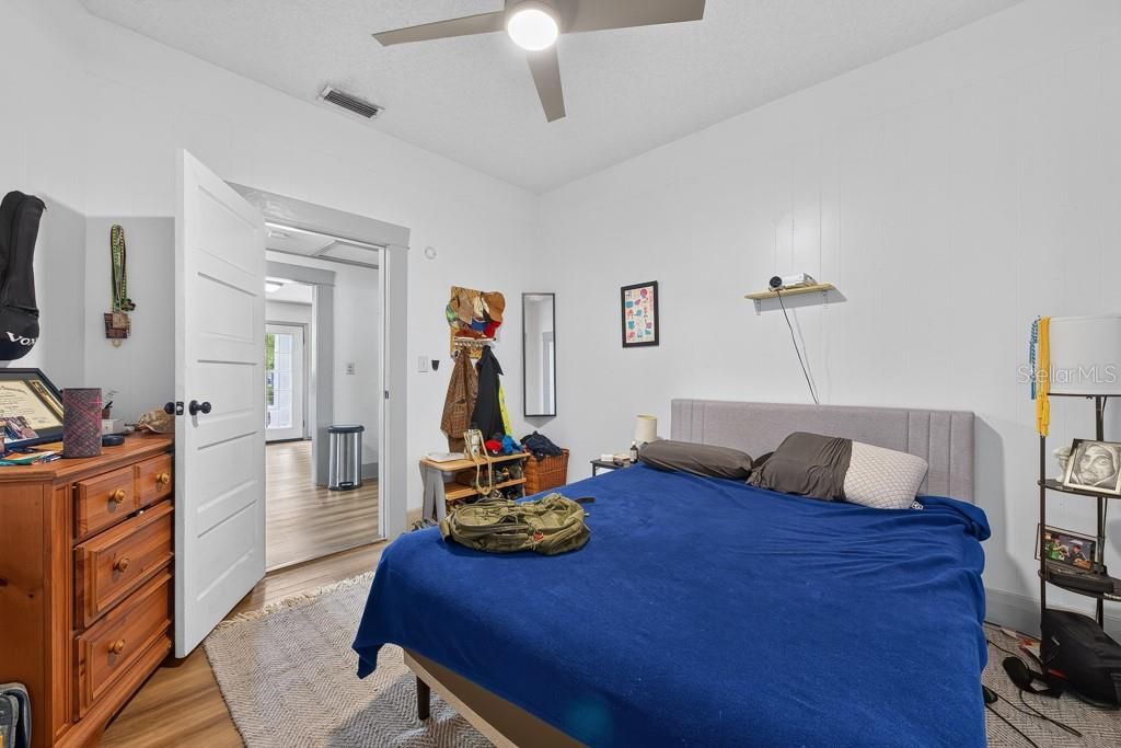 En Venta: $525,000 (5 camas, 3 baños, 2305 Pies cuadrados)