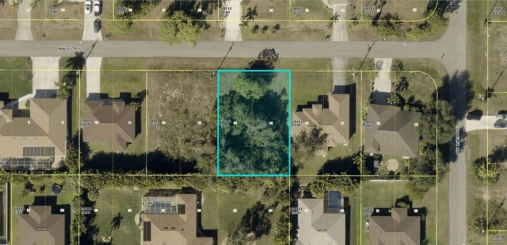 На продажу: $34,500 (0.24 acres)