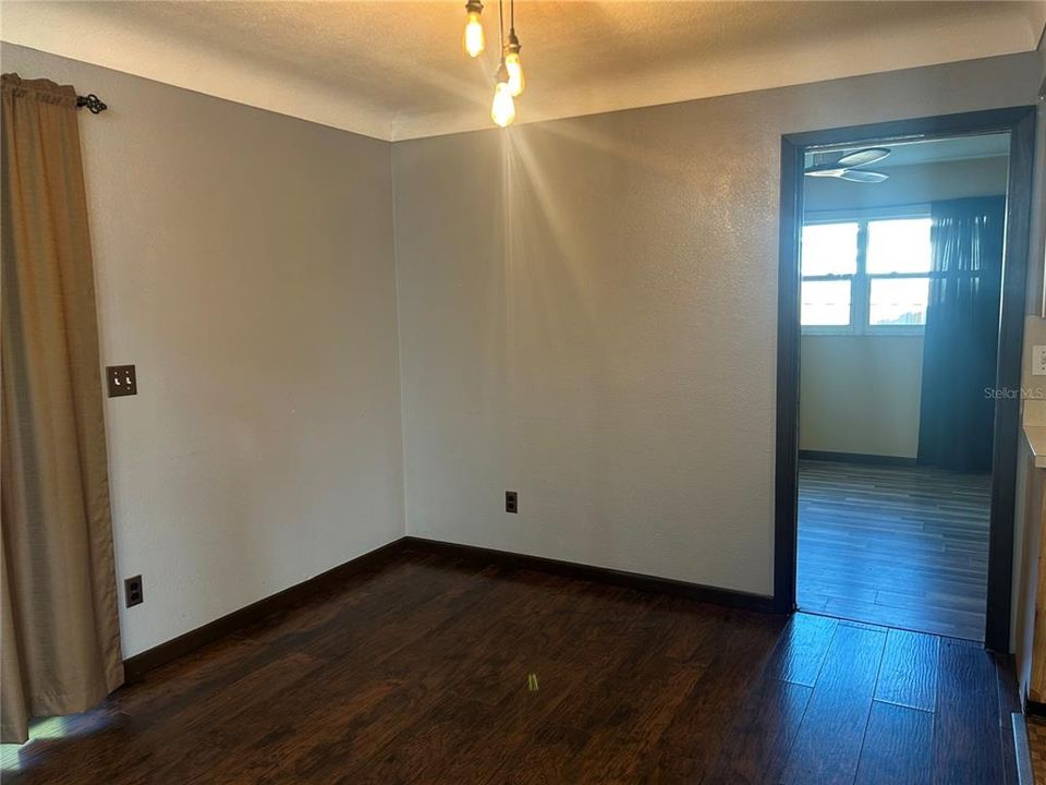 На продажу: $450,000 (2 спален, 2 ванн, 1314 Квадратных фут)