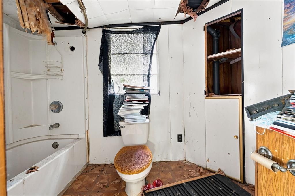 For Sale: $40,000 (2 beds, 1 baths, 312 Square Feet)