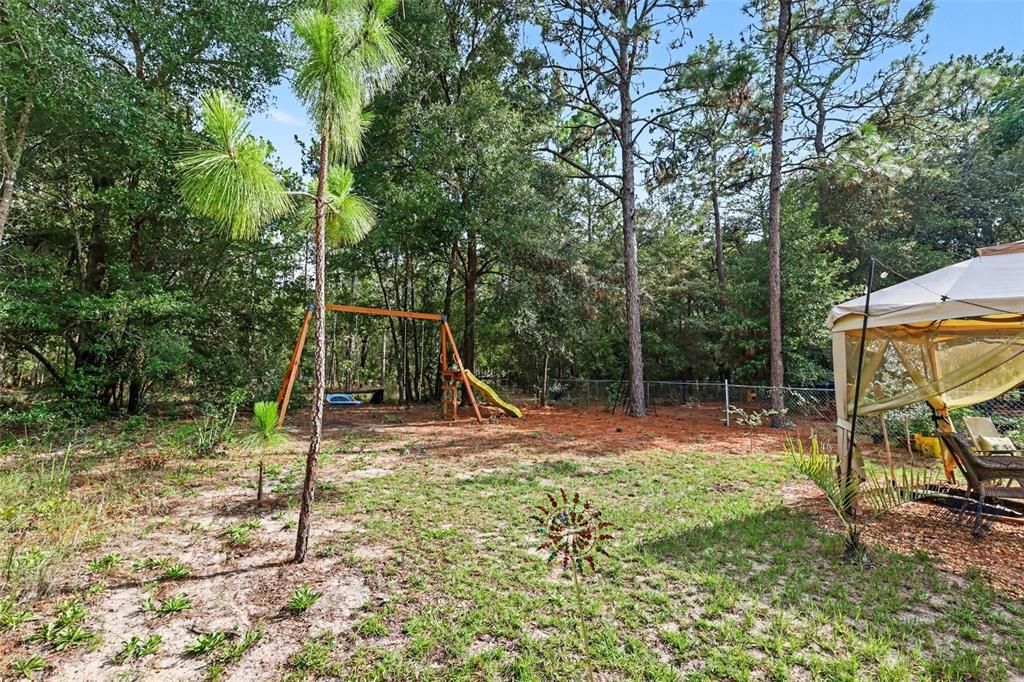 For Sale: $415,000 (4 beds, 2 baths, 2224 Square Feet)
