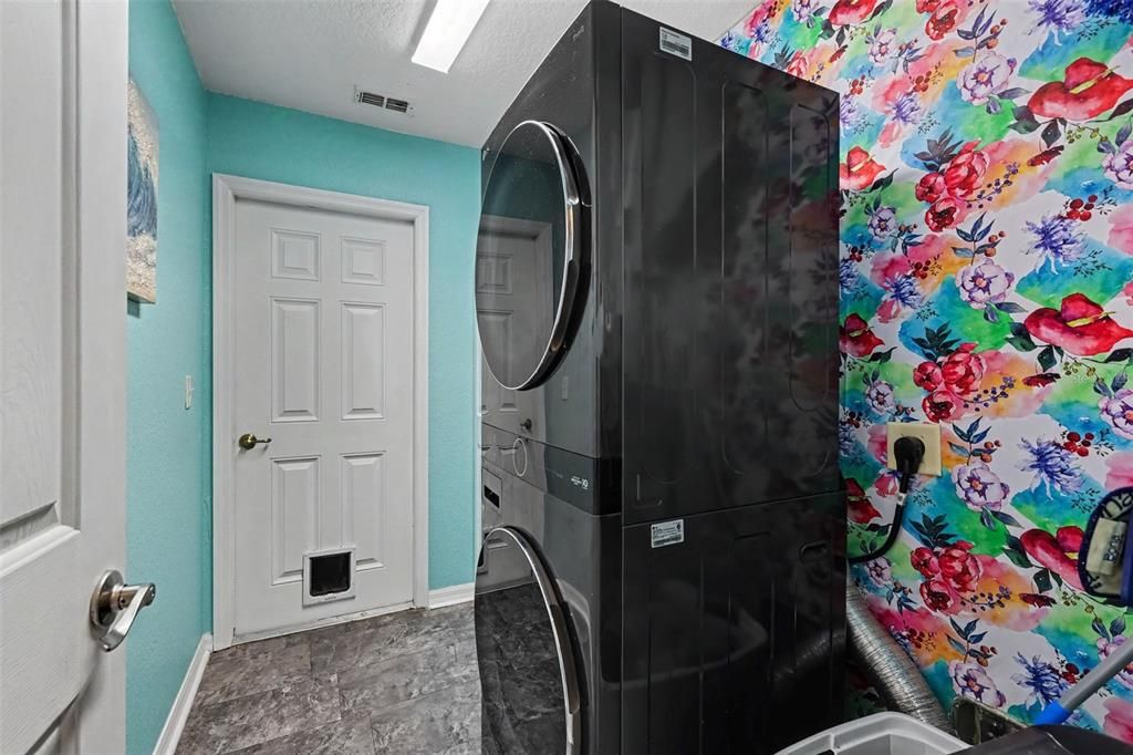 For Sale: $415,000 (4 beds, 2 baths, 2224 Square Feet)
