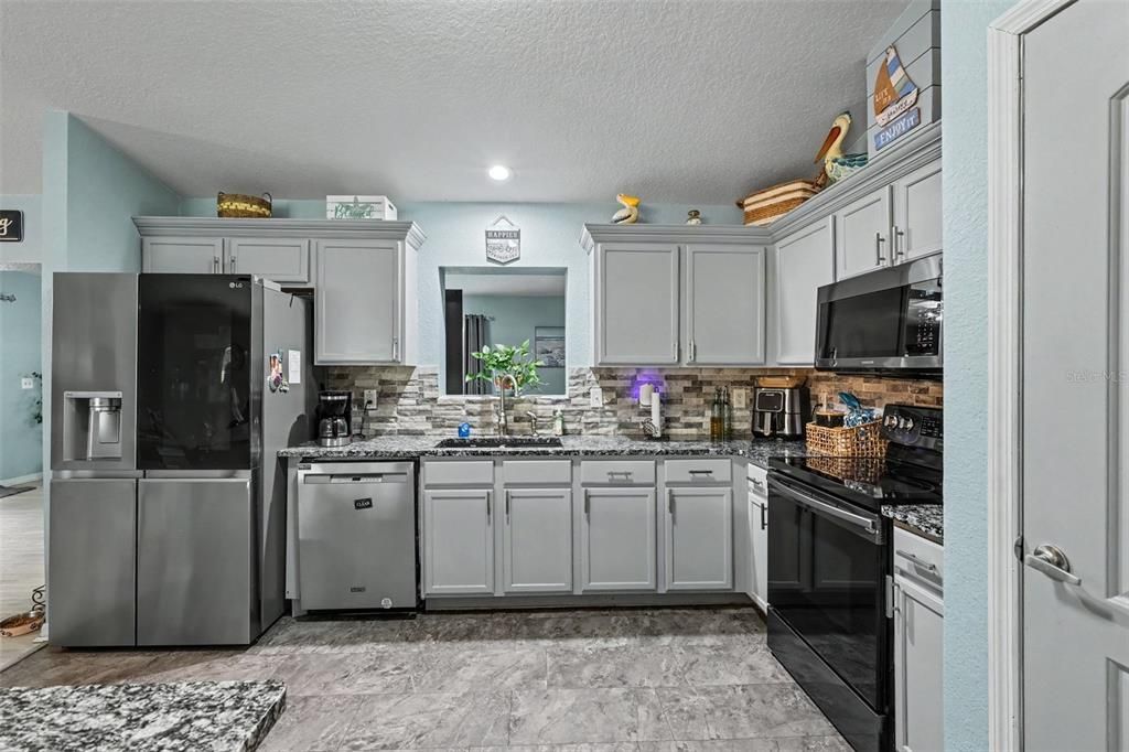 For Sale: $415,000 (4 beds, 2 baths, 2224 Square Feet)