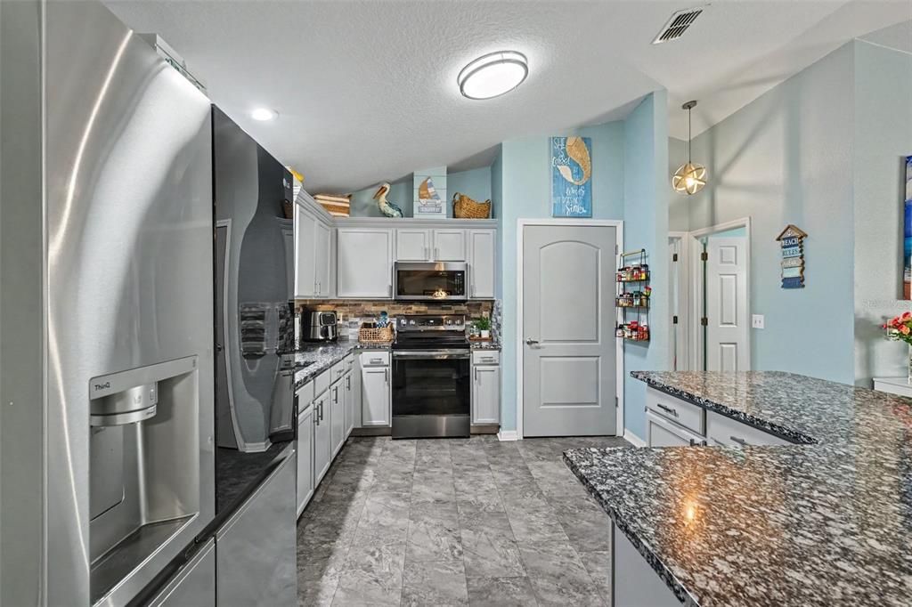 For Sale: $415,000 (4 beds, 2 baths, 2224 Square Feet)