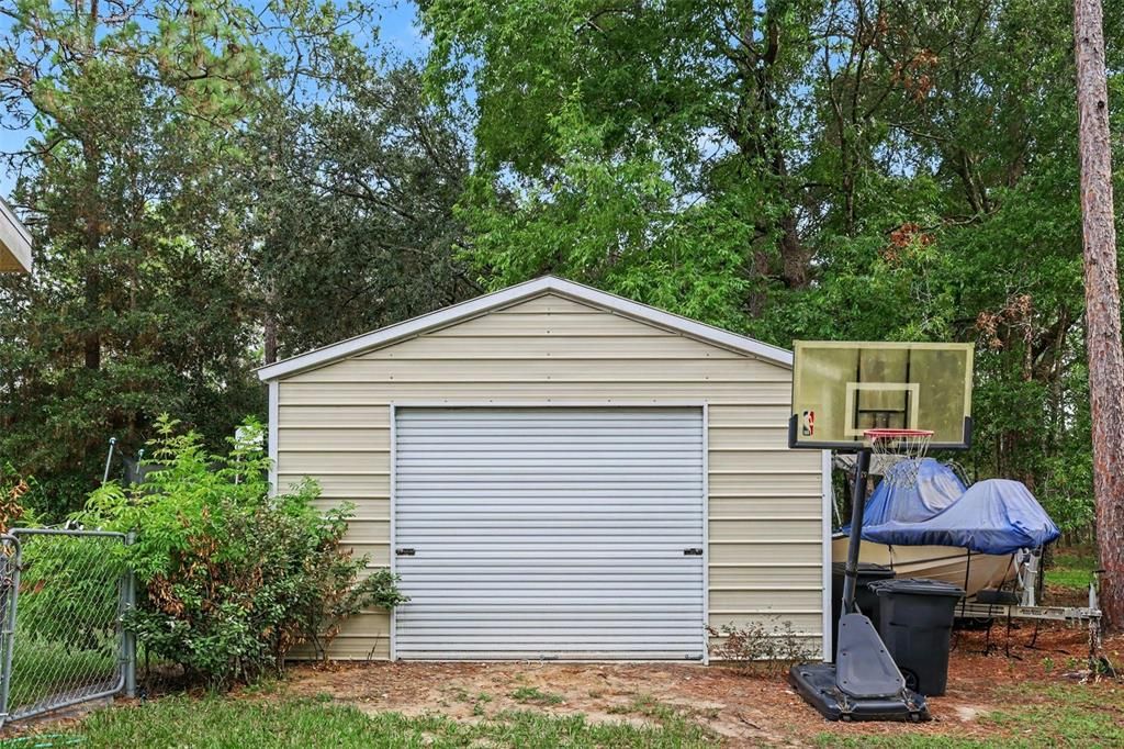 For Sale: $415,000 (4 beds, 2 baths, 2224 Square Feet)