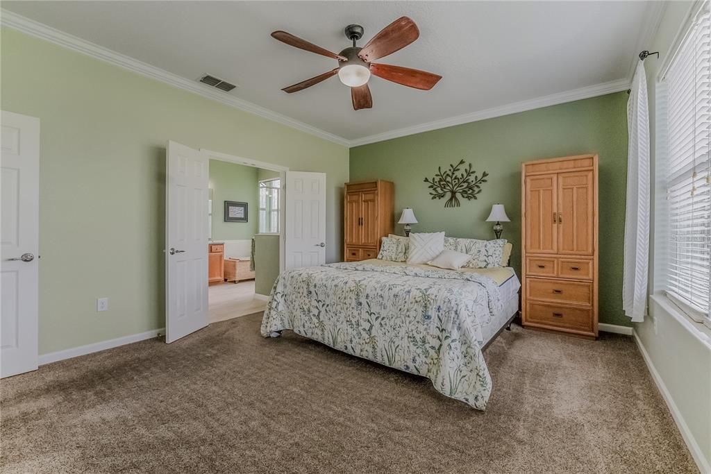 For Sale: $436,634 (3 beds, 2 baths, 1958 Square Feet)