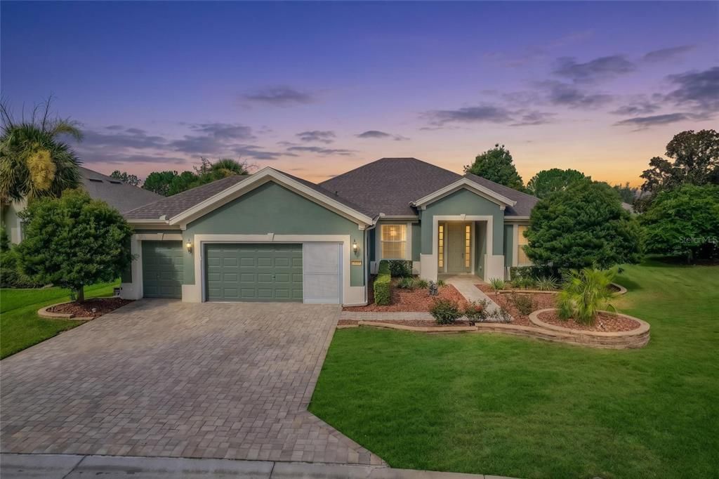 For Sale: $436,634 (3 beds, 2 baths, 1958 Square Feet)