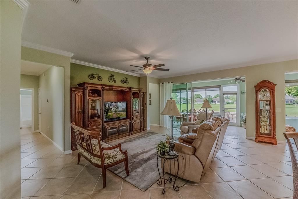 For Sale: $436,634 (3 beds, 2 baths, 1958 Square Feet)