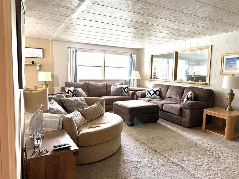 En Venta: $169,900 (2 camas, 2 baños, 1008 Pies cuadrados)