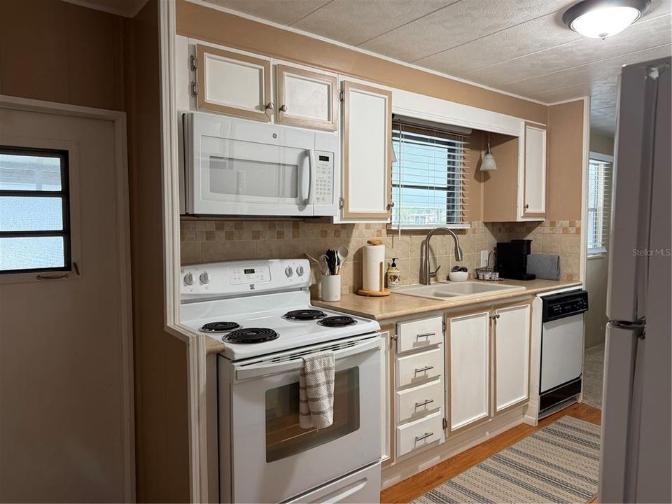 En Venta: $169,900 (2 camas, 2 baños, 1008 Pies cuadrados)