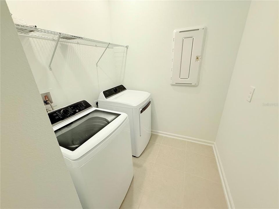 В аренду: $2,649 (4 спален, 3 ванн, 2199 Квадратных фут)