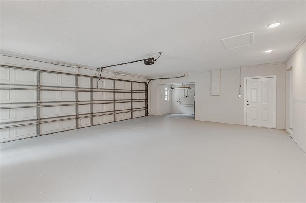 На продажу: $419,950 (3 спален, 2 ванн, 2392 Квадратных фут)
