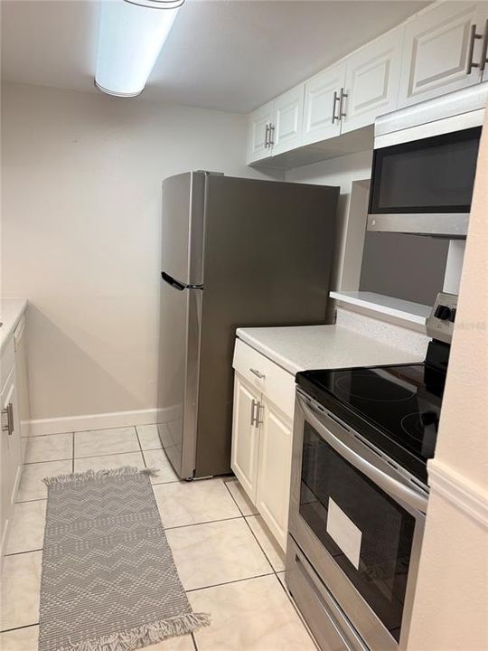 В аренду: $1,700 (2 спален, 1 ванн, 864 Квадратных фут)