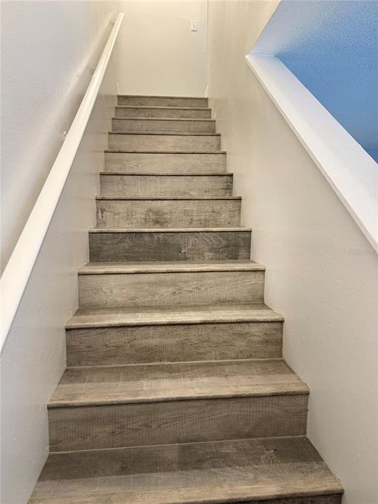 В аренду: $1,700 (2 спален, 1 ванн, 864 Квадратных фут)