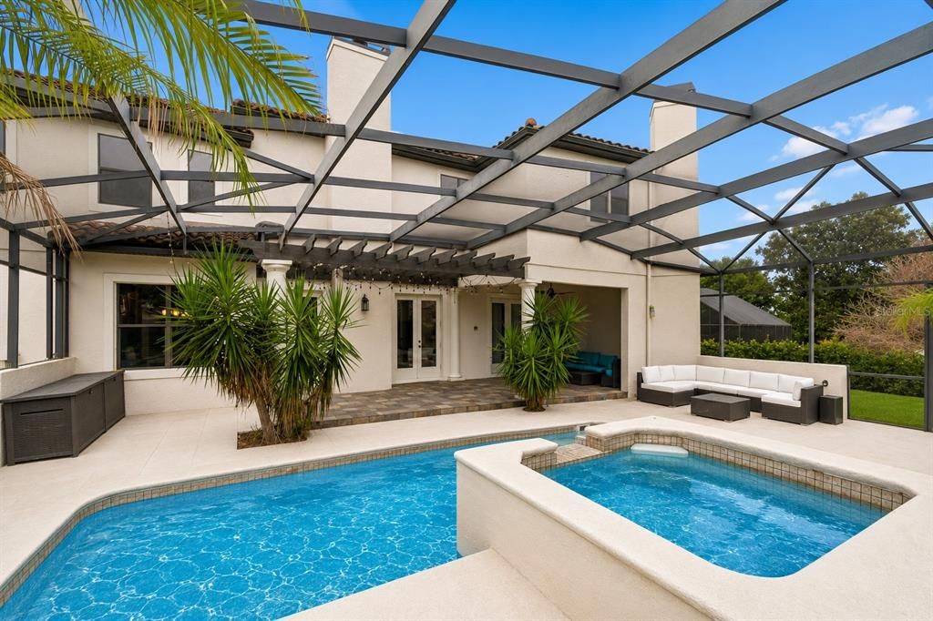 For Sale: $1,050,000 (5 beds, 4 baths, 4879 Square Feet)