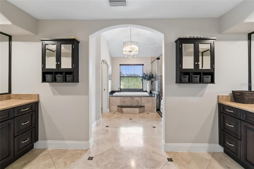 For Sale: $1,050,000 (5 beds, 4 baths, 4879 Square Feet)