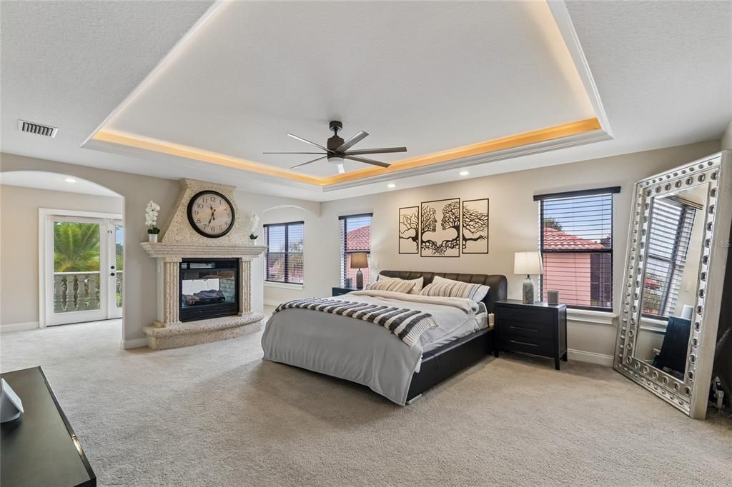 For Sale: $1,050,000 (5 beds, 4 baths, 4879 Square Feet)
