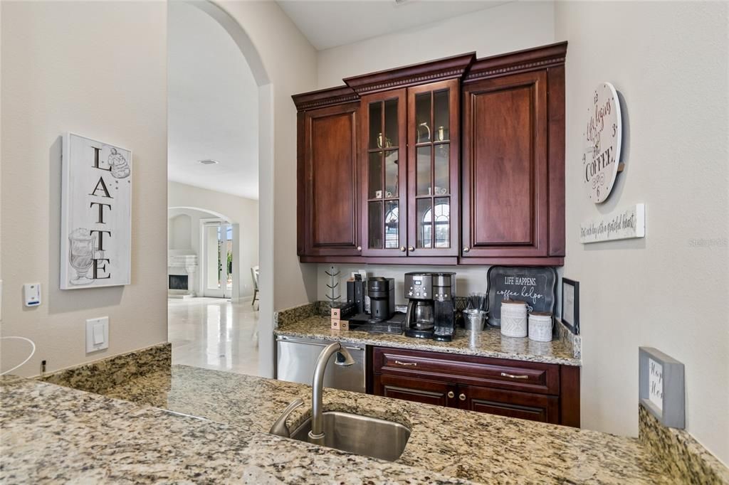 For Sale: $1,050,000 (5 beds, 4 baths, 4879 Square Feet)