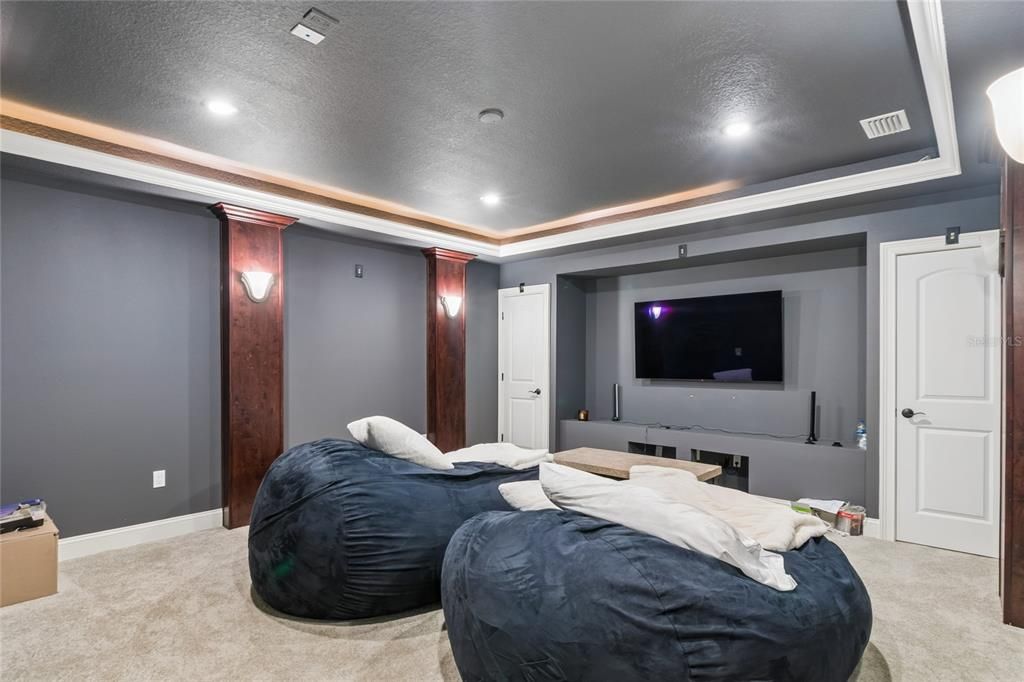For Sale: $1,050,000 (5 beds, 4 baths, 4879 Square Feet)