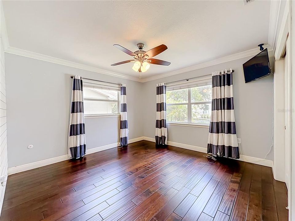 Activo con contrato: $515,000 (3 camas, 2 baños, 1192 Pies cuadrados)