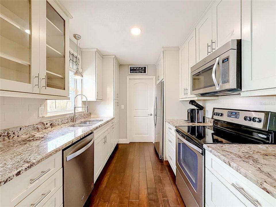 Activo con contrato: $515,000 (3 camas, 2 baños, 1192 Pies cuadrados)