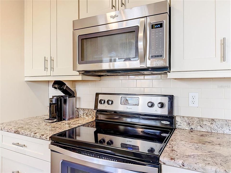 Activo con contrato: $515,000 (3 camas, 2 baños, 1192 Pies cuadrados)