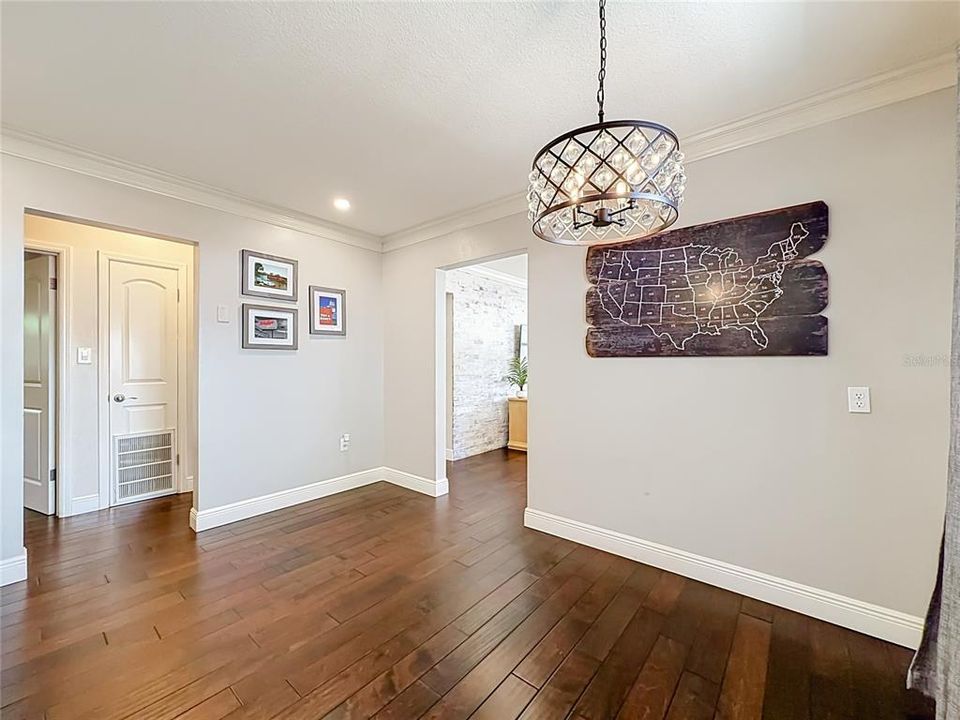 Activo con contrato: $515,000 (3 camas, 2 baños, 1192 Pies cuadrados)