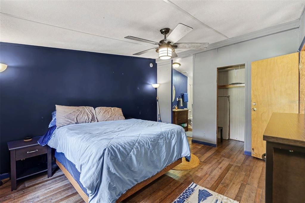 En Venta: $435,000 (3 camas, 2 baños, 1200 Pies cuadrados)