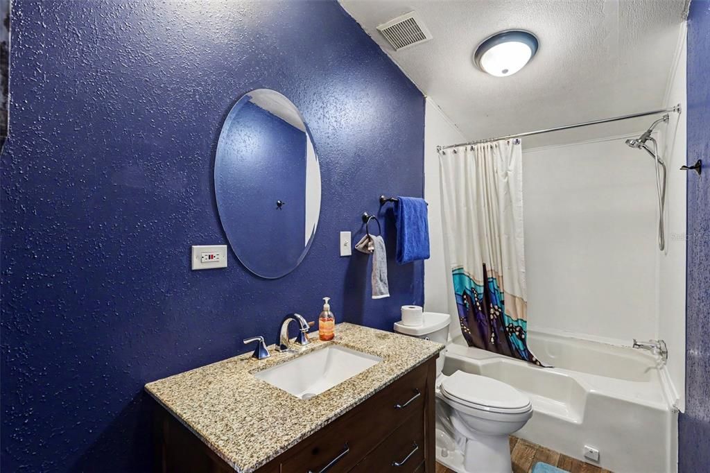En Venta: $435,000 (3 camas, 2 baños, 1200 Pies cuadrados)
