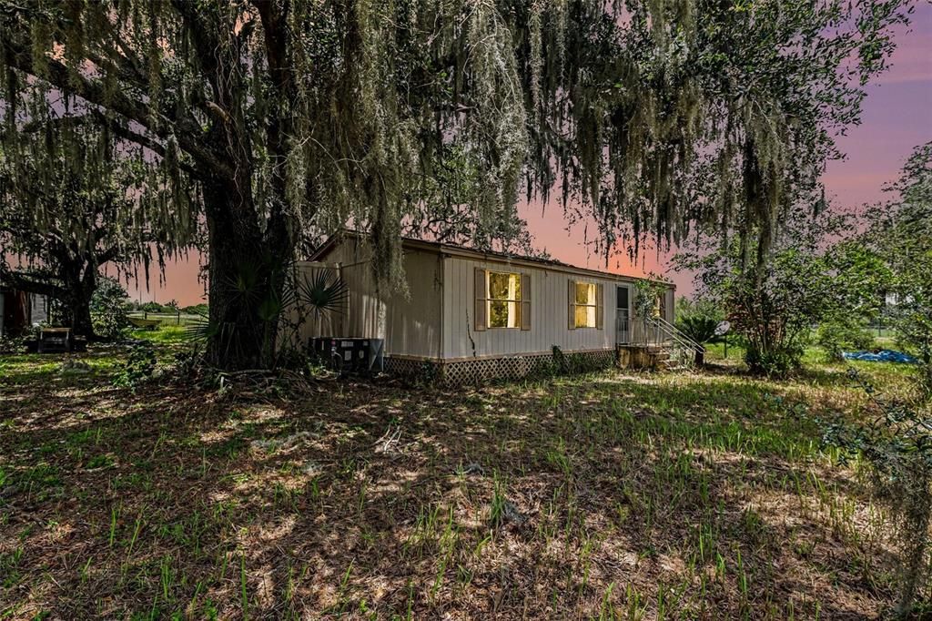 En Venta: $435,000 (3 camas, 2 baños, 1200 Pies cuadrados)