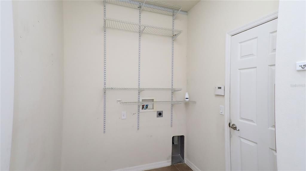 For Sale: $339,500 (4 beds, 2 baths, 2239 Square Feet)