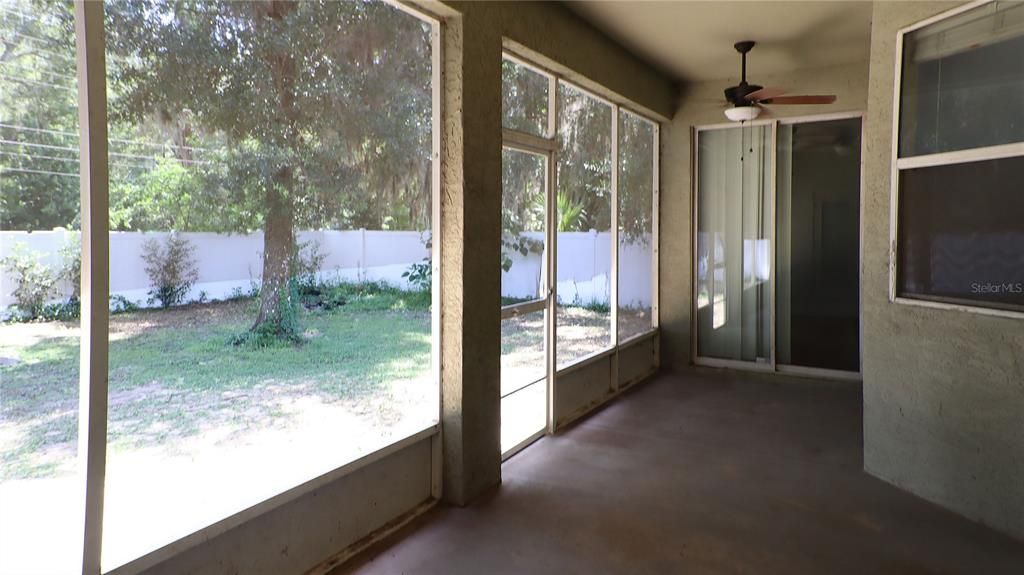 For Sale: $339,500 (4 beds, 2 baths, 2239 Square Feet)