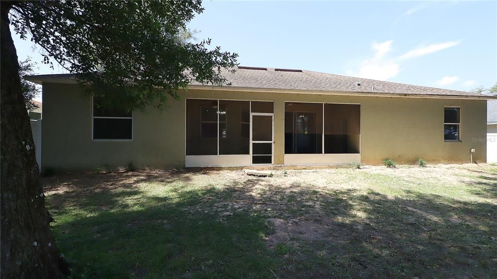 For Sale: $339,500 (4 beds, 2 baths, 2239 Square Feet)