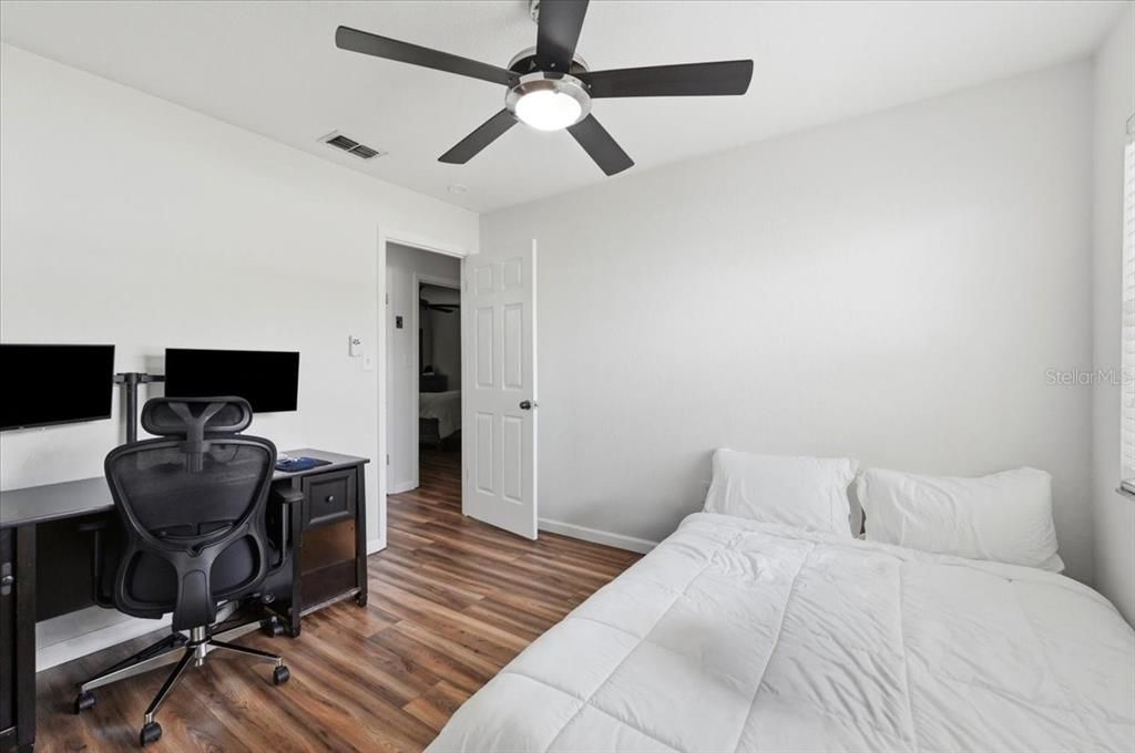 En Venta: $330,000 (3 camas, 2 baños, 1447 Pies cuadrados)