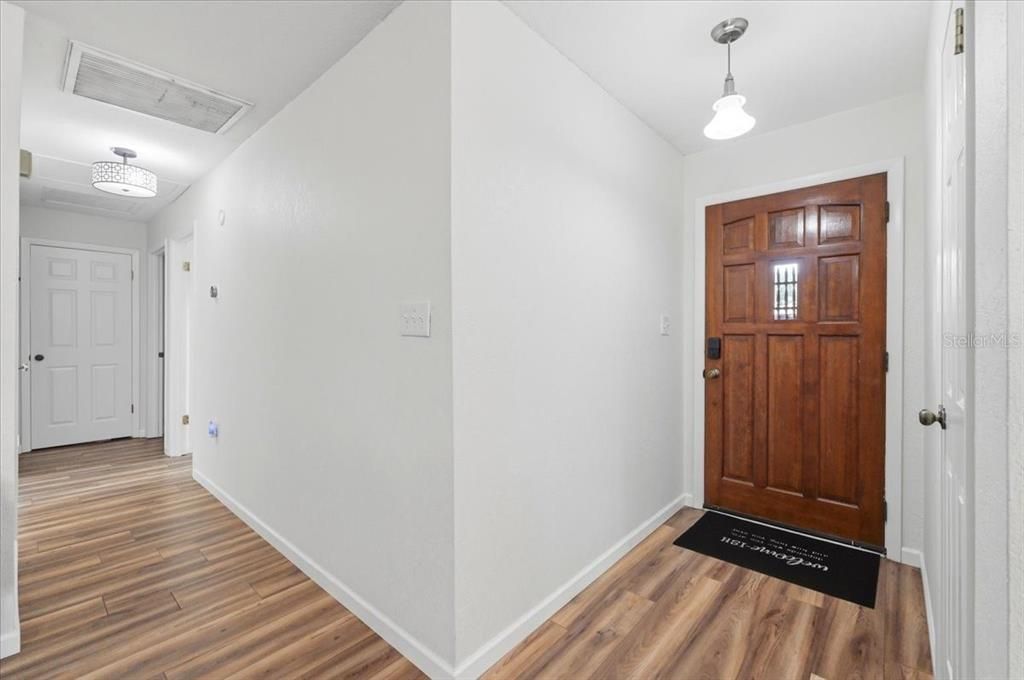 En Venta: $330,000 (3 camas, 2 baños, 1447 Pies cuadrados)