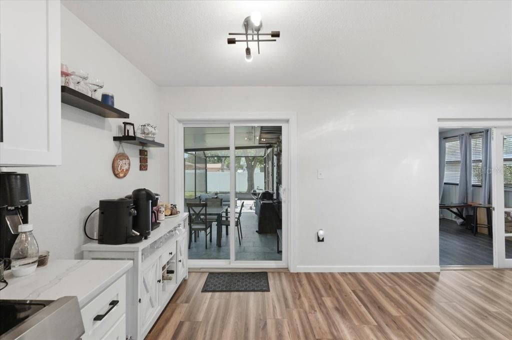 En Venta: $330,000 (3 camas, 2 baños, 1447 Pies cuadrados)