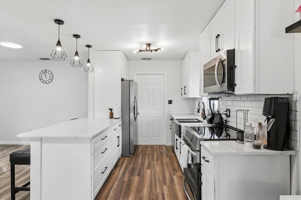 En Venta: $330,000 (3 camas, 2 baños, 1447 Pies cuadrados)
