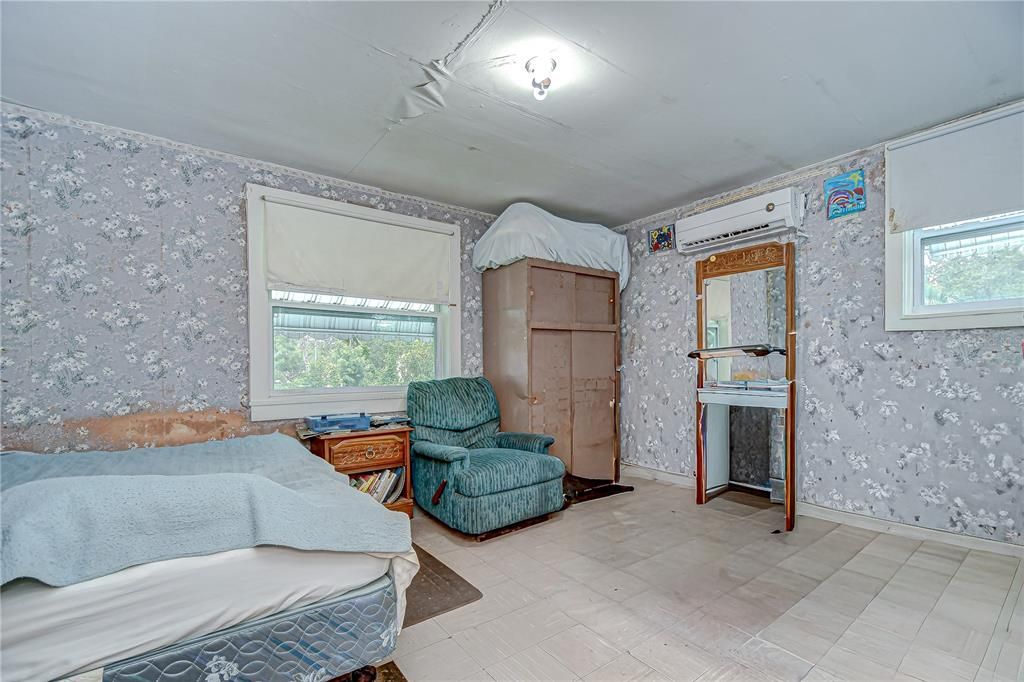 На продажу: $850,000 (5 спален, 2 ванн, 2558 Квадратных фут)