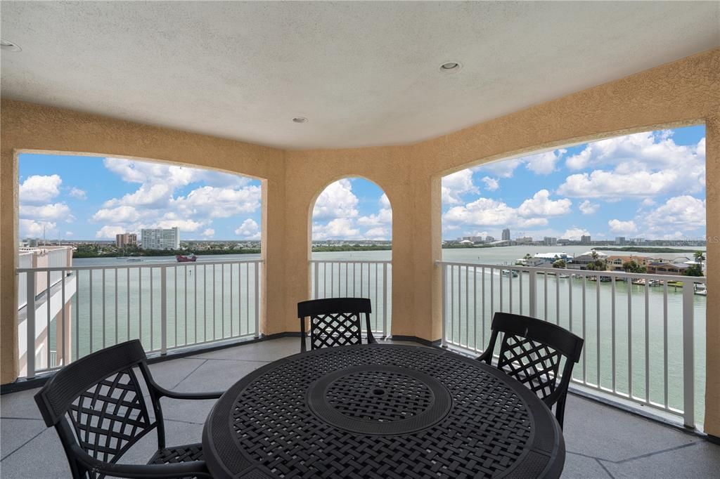En Venta: $1,399,000 (3 camas, 3 baños, 2017 Pies cuadrados)