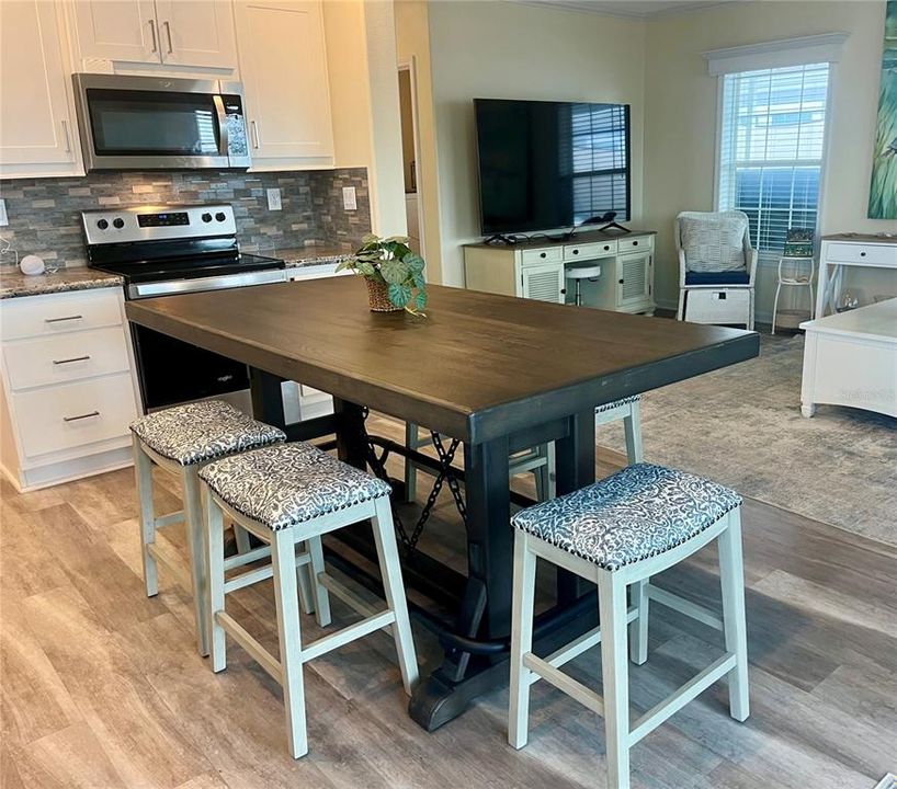 En Venta: $329,000 (2 camas, 2 baños, 1148 Pies cuadrados)