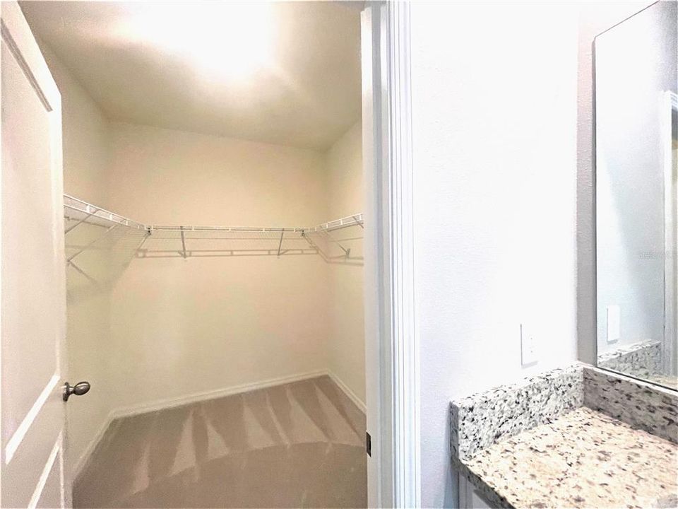 В аренду: $3,200 (4 спален, 3 ванн, 2738 Квадратных фут)