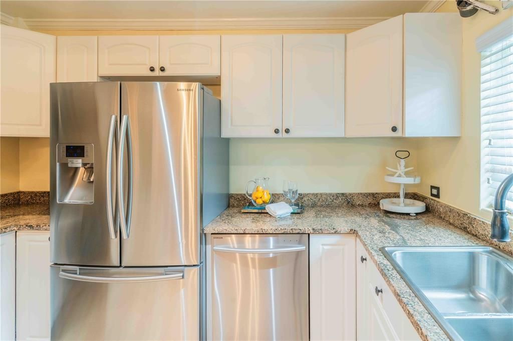 Activo con contrato: $639,900 (2 camas, 1 baños, 1119 Pies cuadrados)