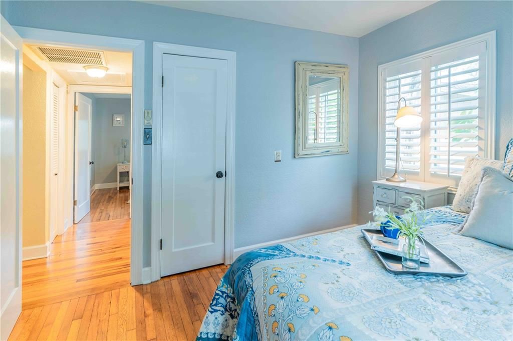Activo con contrato: $639,900 (2 camas, 1 baños, 1119 Pies cuadrados)