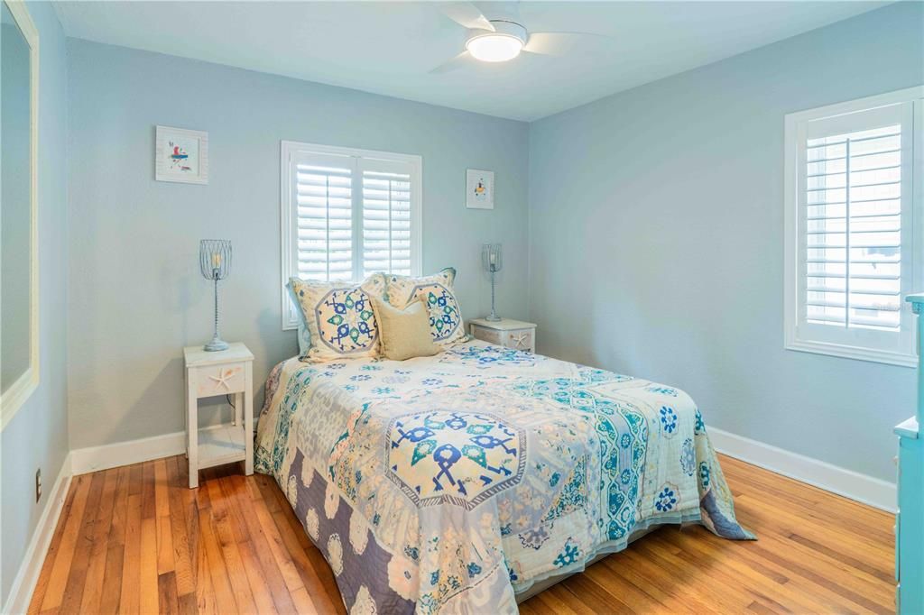 Activo con contrato: $639,900 (2 camas, 1 baños, 1119 Pies cuadrados)